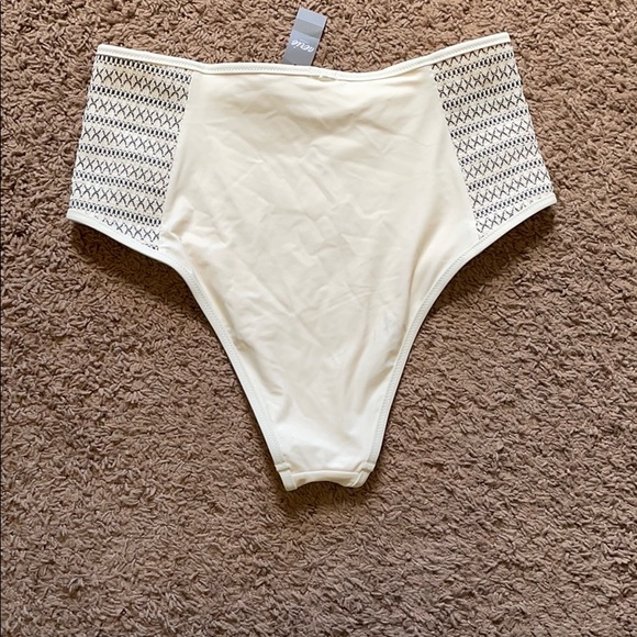 Never worn Aerie high waisted swimsuit bottoms - Picture 4 of 5